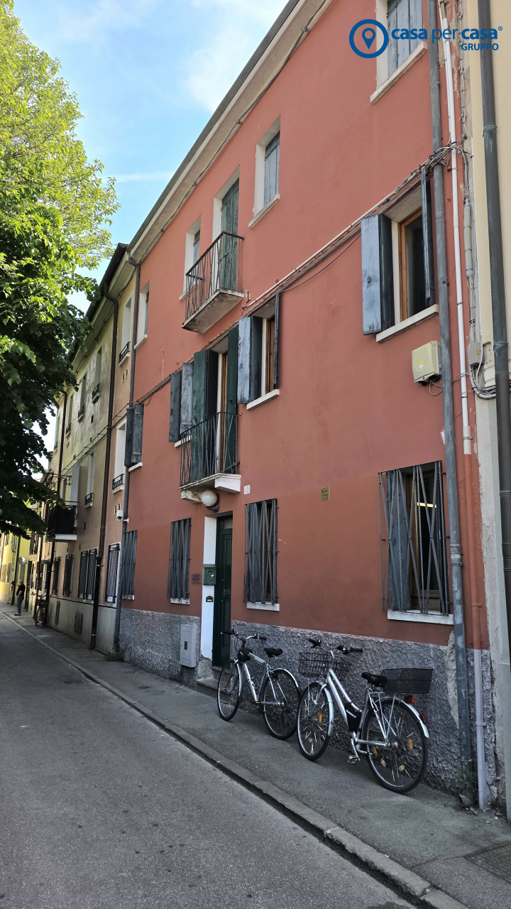 PALAZZINA OTTIMA per INVESTIMENTO