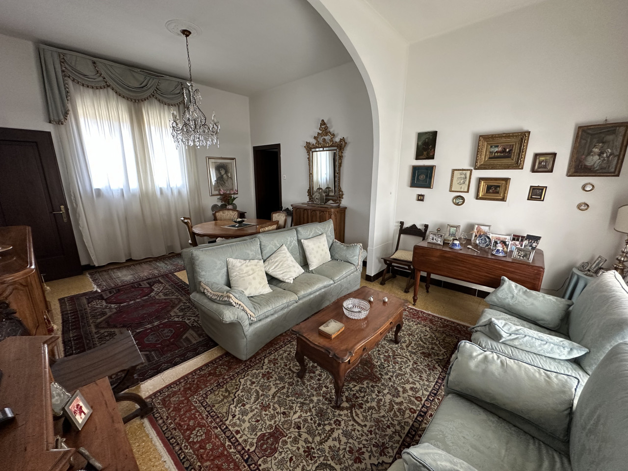 Appartamento signorile con garage in pieno centro ad Adria